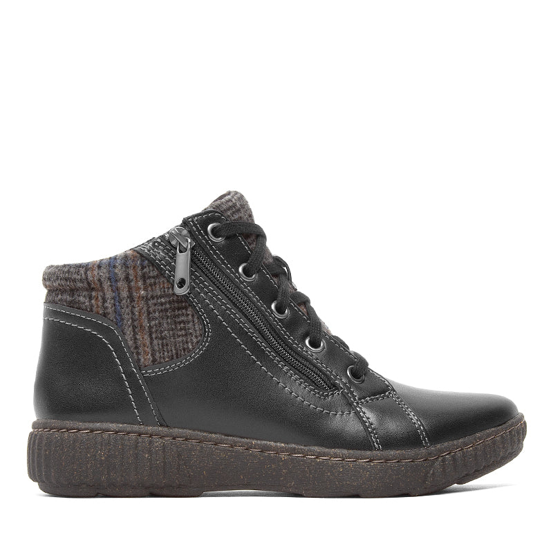 Clarks Collection Caroline Spice Side Zip Booties in Black Clarks Collection Caroline Spice Side Zip Booties in Black