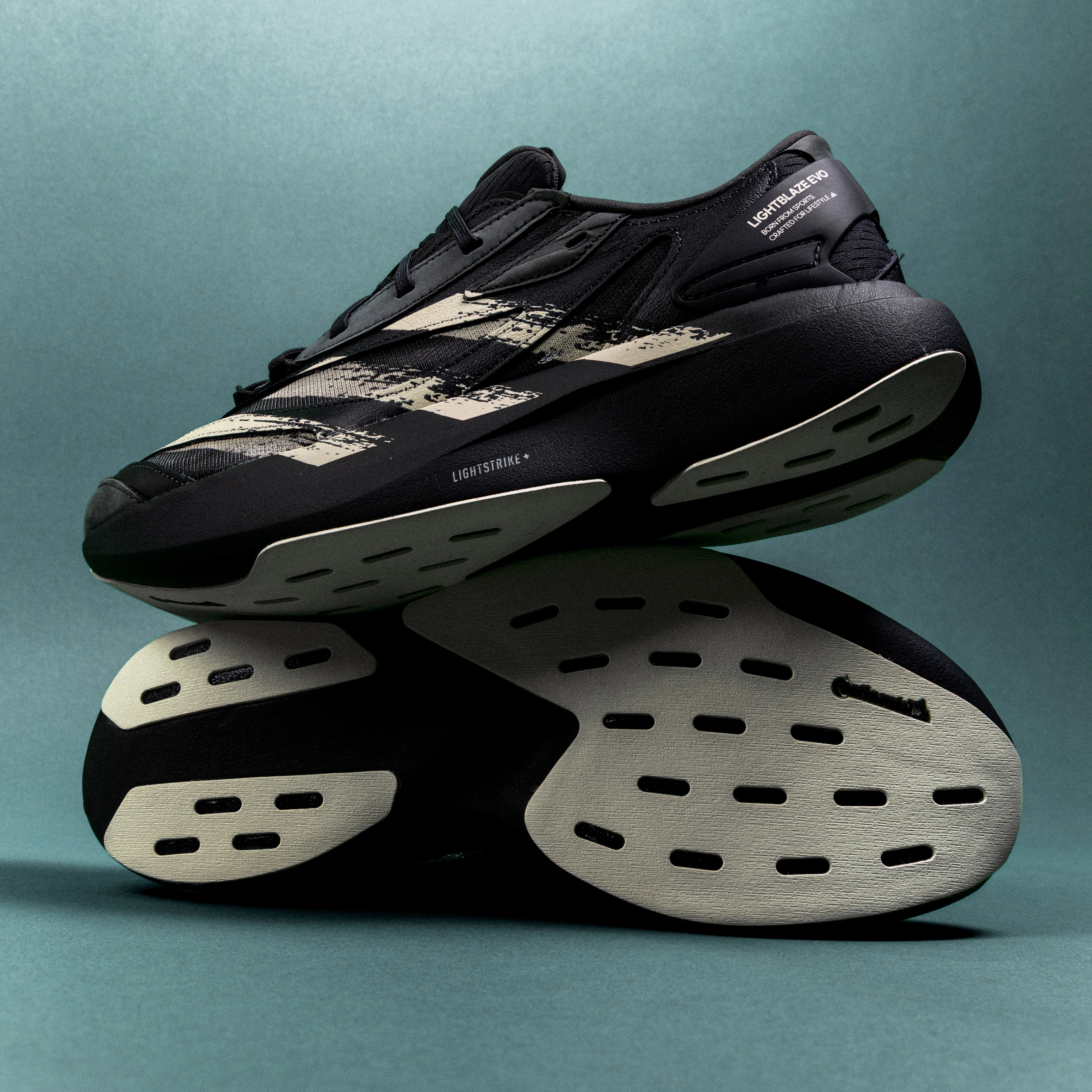 ADIDAS_LIGHTBLAZE_EVO_M_BLK_121305-6.webp