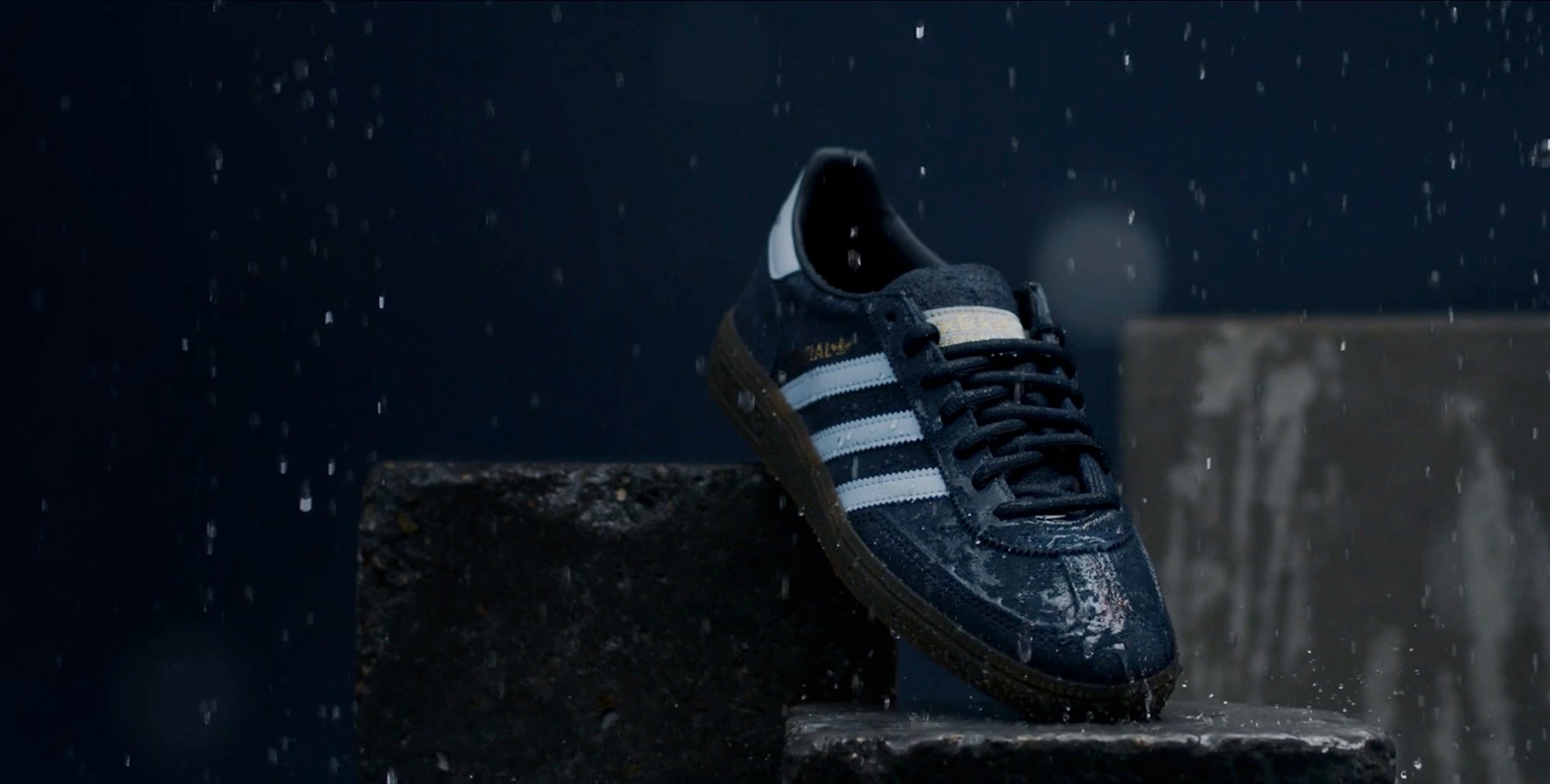 Banner_IMBOX_DropletShoe.webp