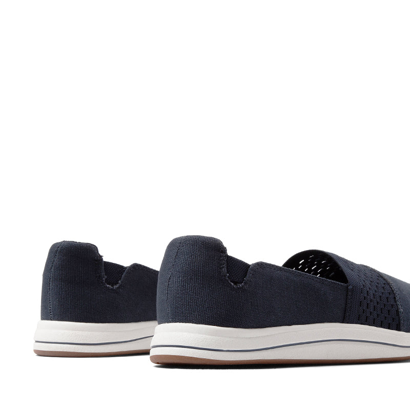 CLARKS-BREEZE VIBE - available at RUBINO  