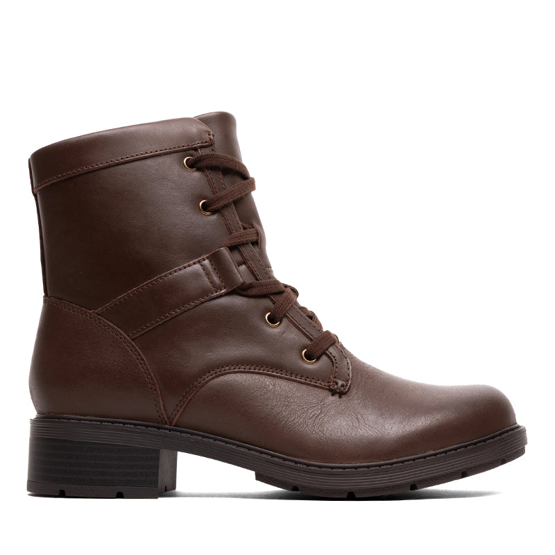 CLARKS-HEARTH PARKER - available at RUBINO