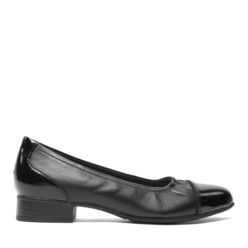 CLARKS-JULIET STEP - available at RUBINO  