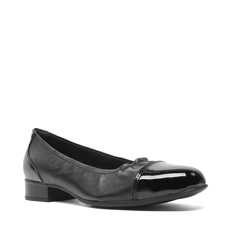 CLARKS-JULIET STEP - available at RUBINO  