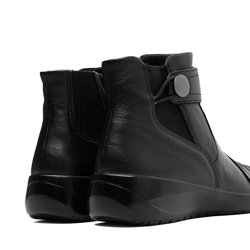 CLARKS-KAETLYN SARA - available at RUBINO