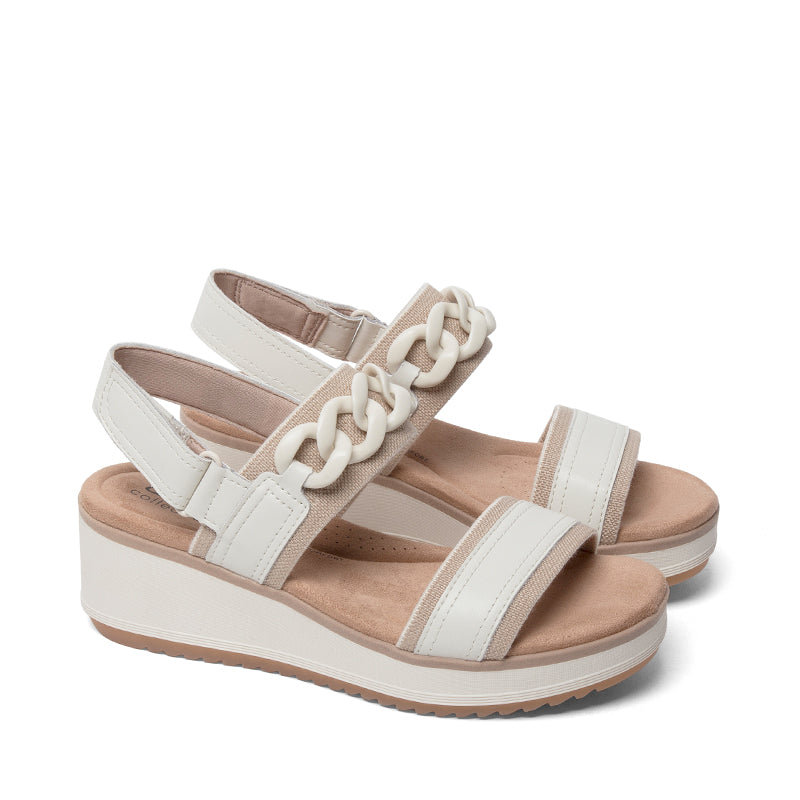 CLARKS-WRENLY EVE - available at RUBINO  