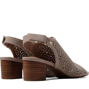 K&K-NAOMI - available at RUBINO  