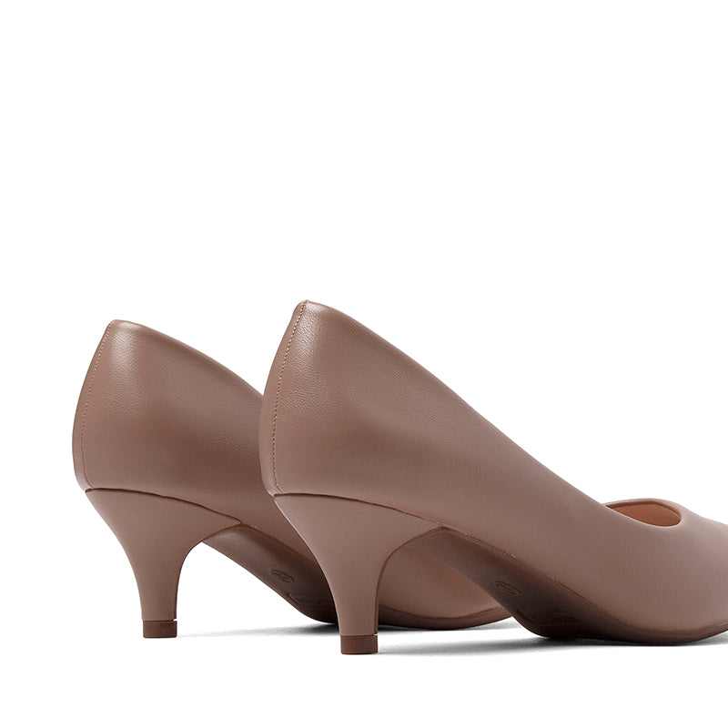 KELLY & KATIE-AISLEY PUMP WIDE - available at RUBINO  