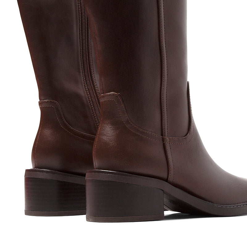 KELLY & KATIE-JULIANNA BOOT - available at RUBINO  