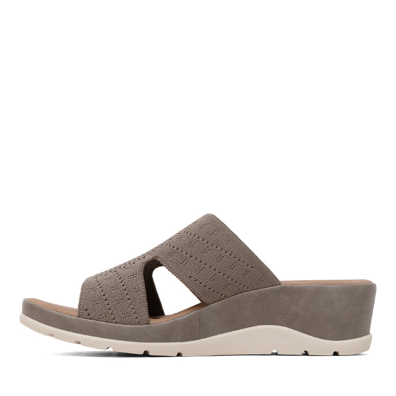 KELLY & KATIE-VERONICA - available at RUBINO  