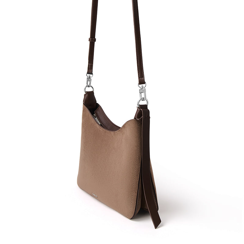 LAMBERT-LEONIE - available at RUBINO