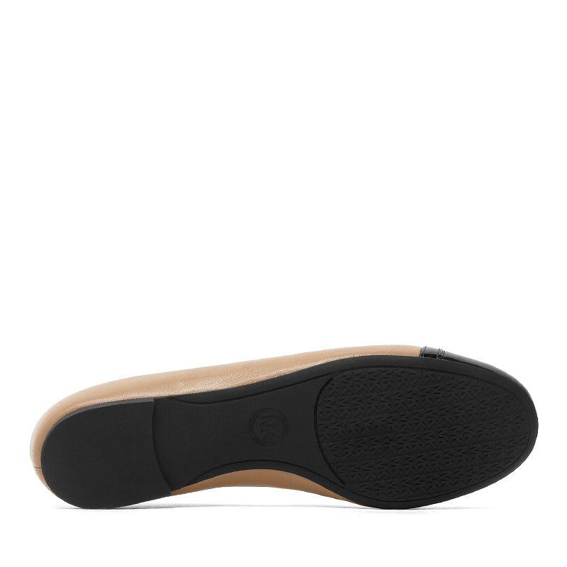 MICHAEL KORS-MANDY FLAT - available at RUBINO  