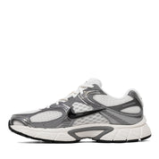 NIKE-V5 RNR M - available at RUBINO  