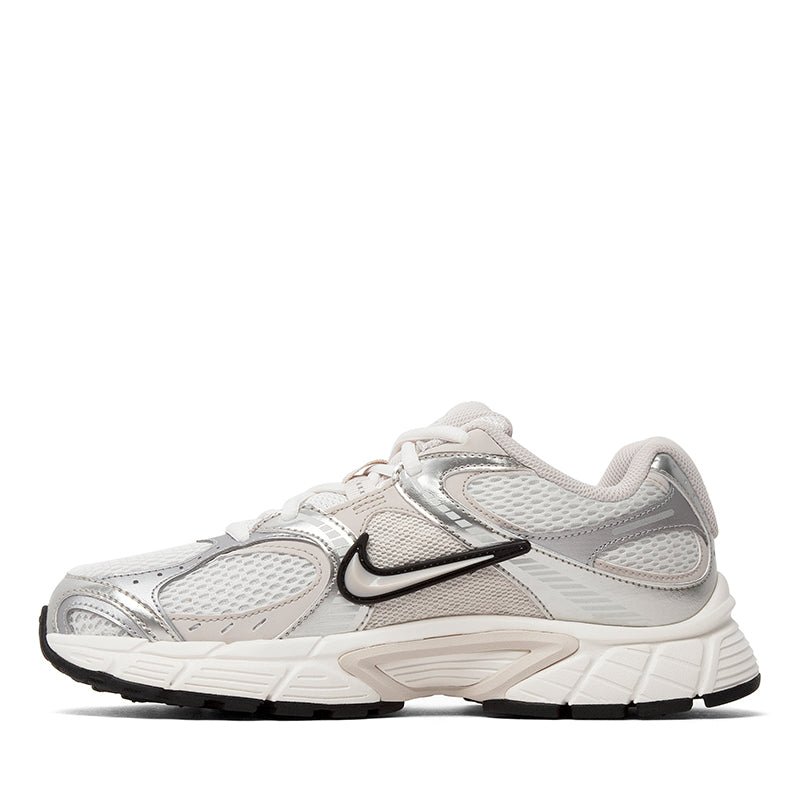 NIKE-V5 RNR W - available at RUBINO  