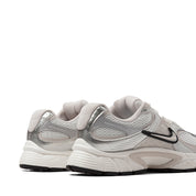 NIKE-V5 RNR W - available at RUBINO  