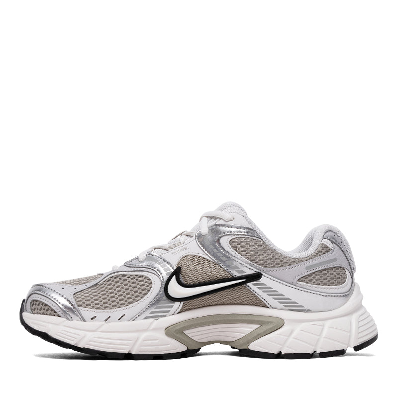 NIKE-V5 RNR W - available at RUBINO  