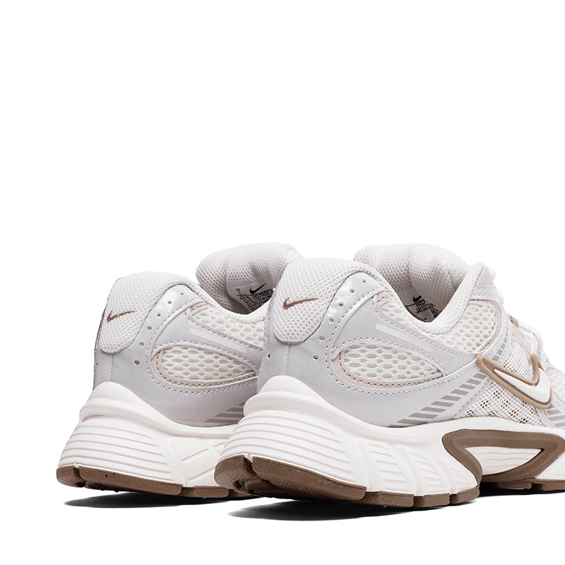 NIKE-V5 RNR W - available at RUBINO