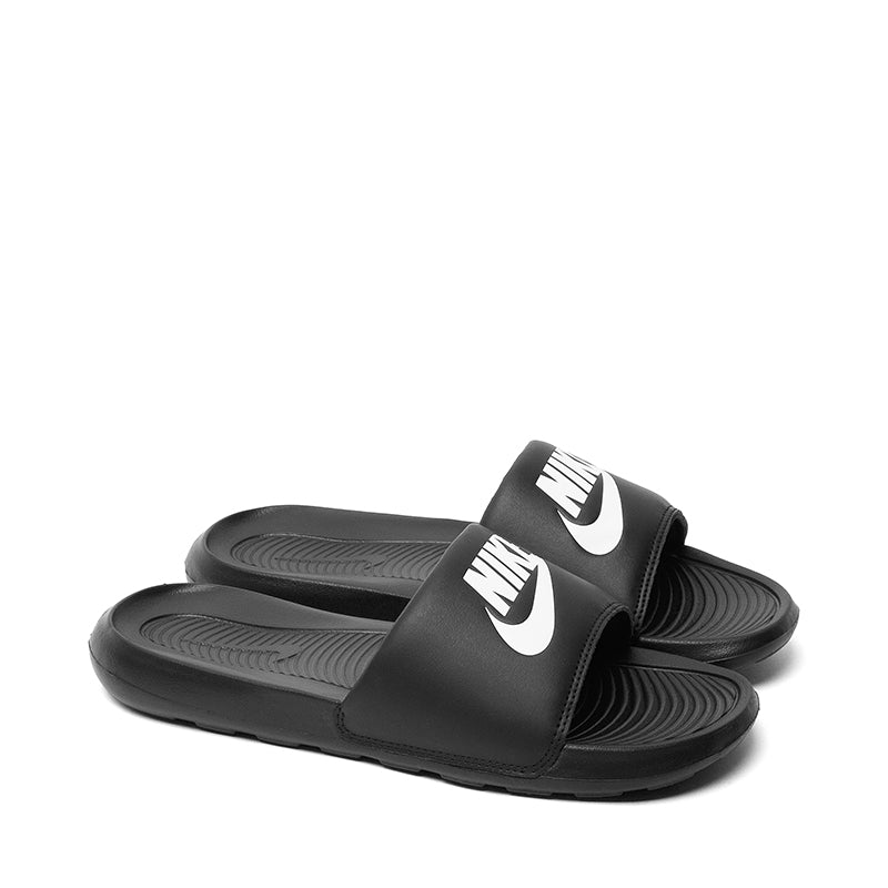 NIKE-VICTORI ONE M - available at RUBINO  