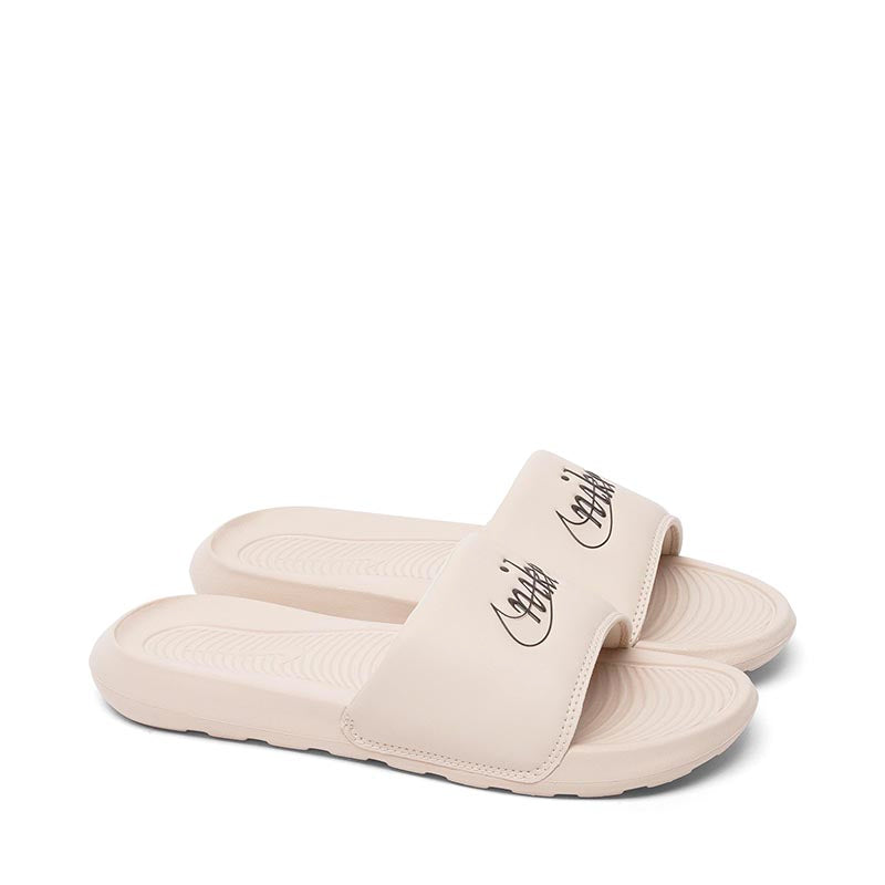 NIKE-VICTORI PRINT W - available at RUBINO  