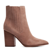 NINE-CLEEO - available at RUBINO