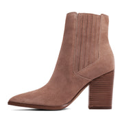 NINE-CLEEO - available at RUBINO