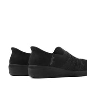 SKECHERS-SLIP INS ARYA SWIFTLY - available at RUBINO  