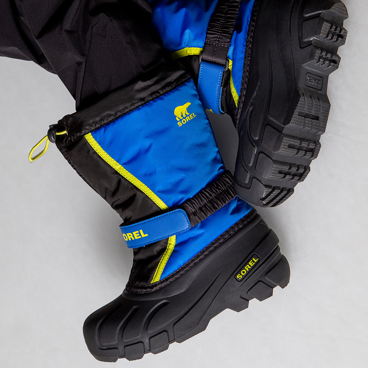 SOREL-YOUTH FLURRY - available at RUBINO  