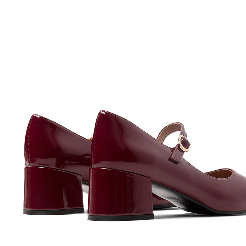 STEVE MADDEN-DATES - available at RUBINO  