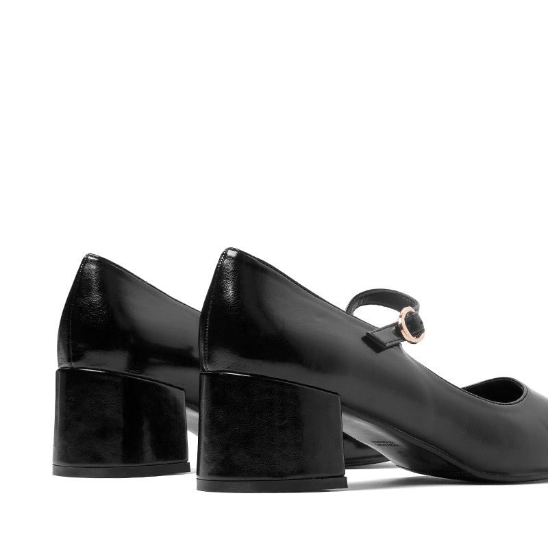 STEVE MADDEN-DATES - available at RUBINO  