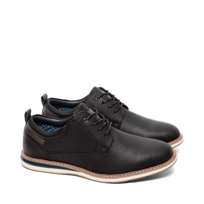 STEVE MADDEN-KEVYN - available at RUBINO  