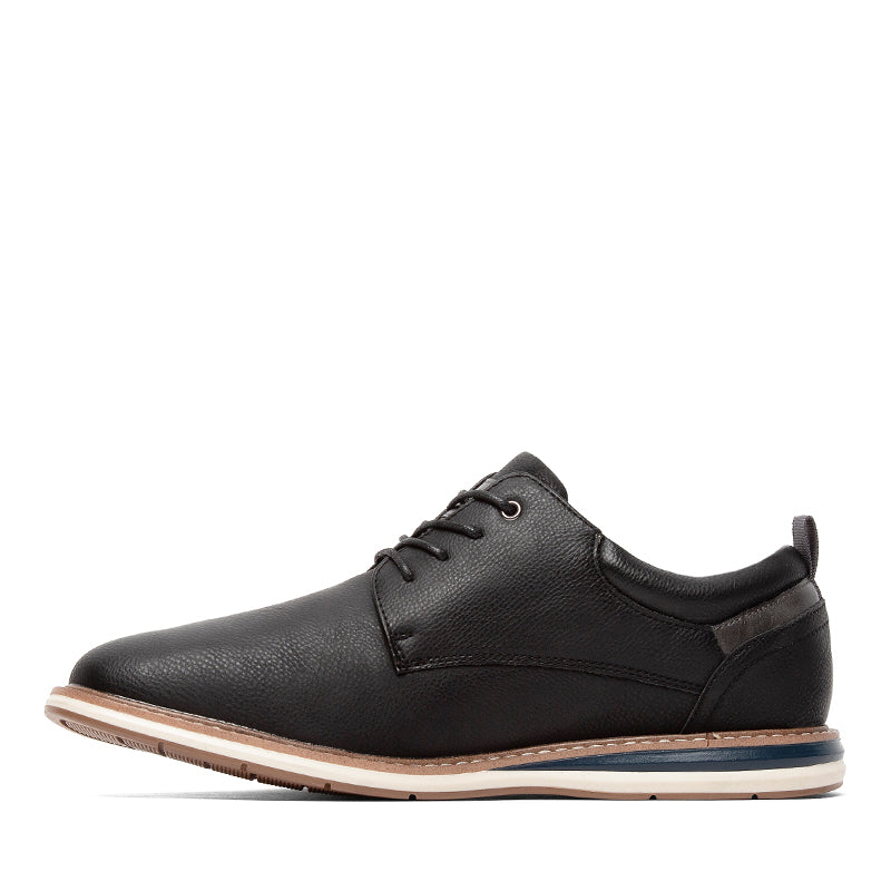 STEVE MADDEN-KEVYN - available at RUBINO  