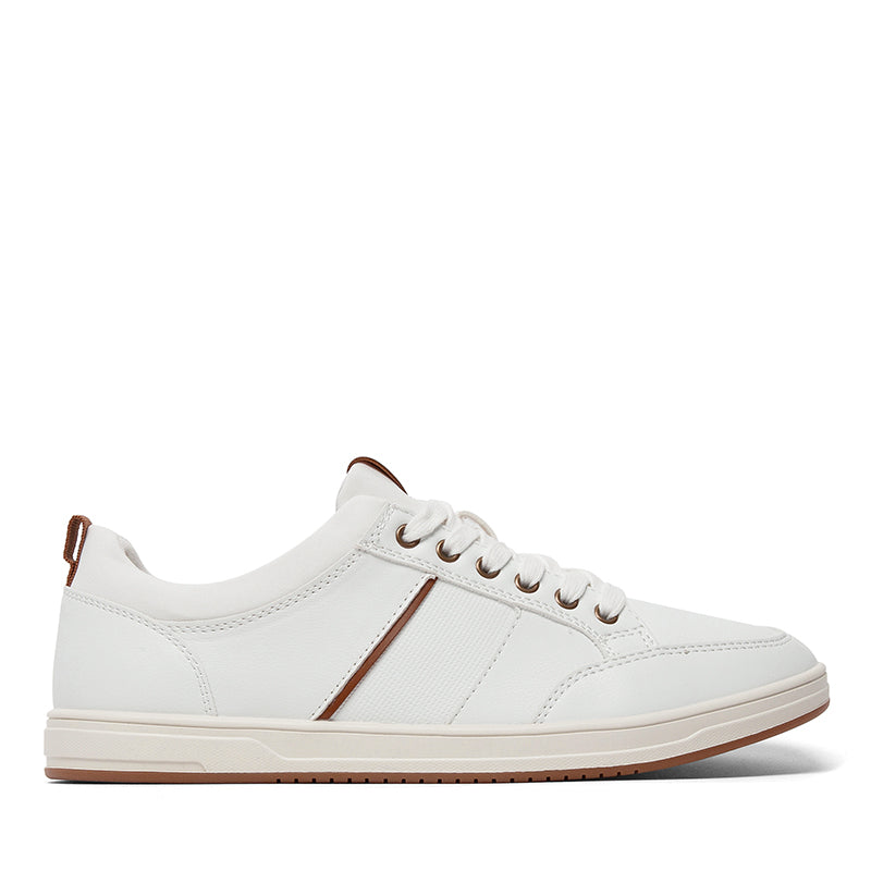 STEVE MADDEN-RODRIGO - available at RUBINO  