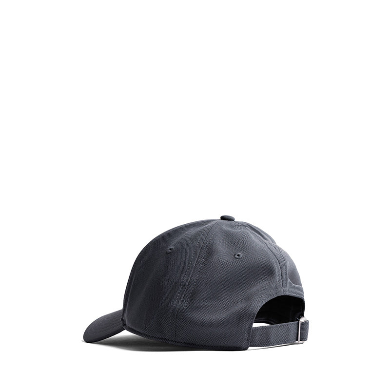 UA-BLITZING ADJUSTABLE CAP M - available at RUBINO  