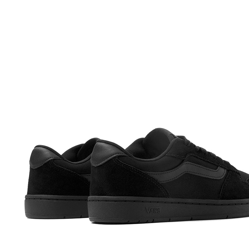 VANS-RYLAND M - available at RUBINO  