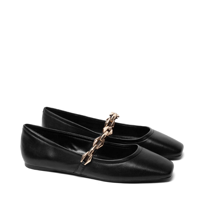 VINCE CAMUTO-VINEYA - available at RUBINO  