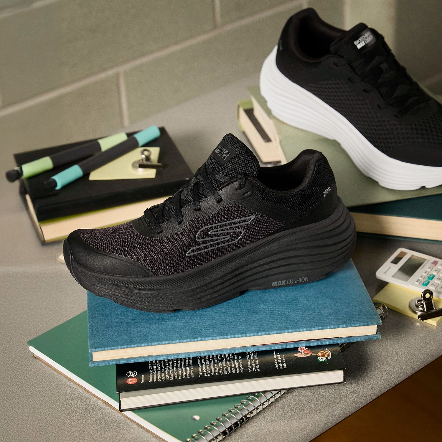 men_skechers_classroom_study.webp
